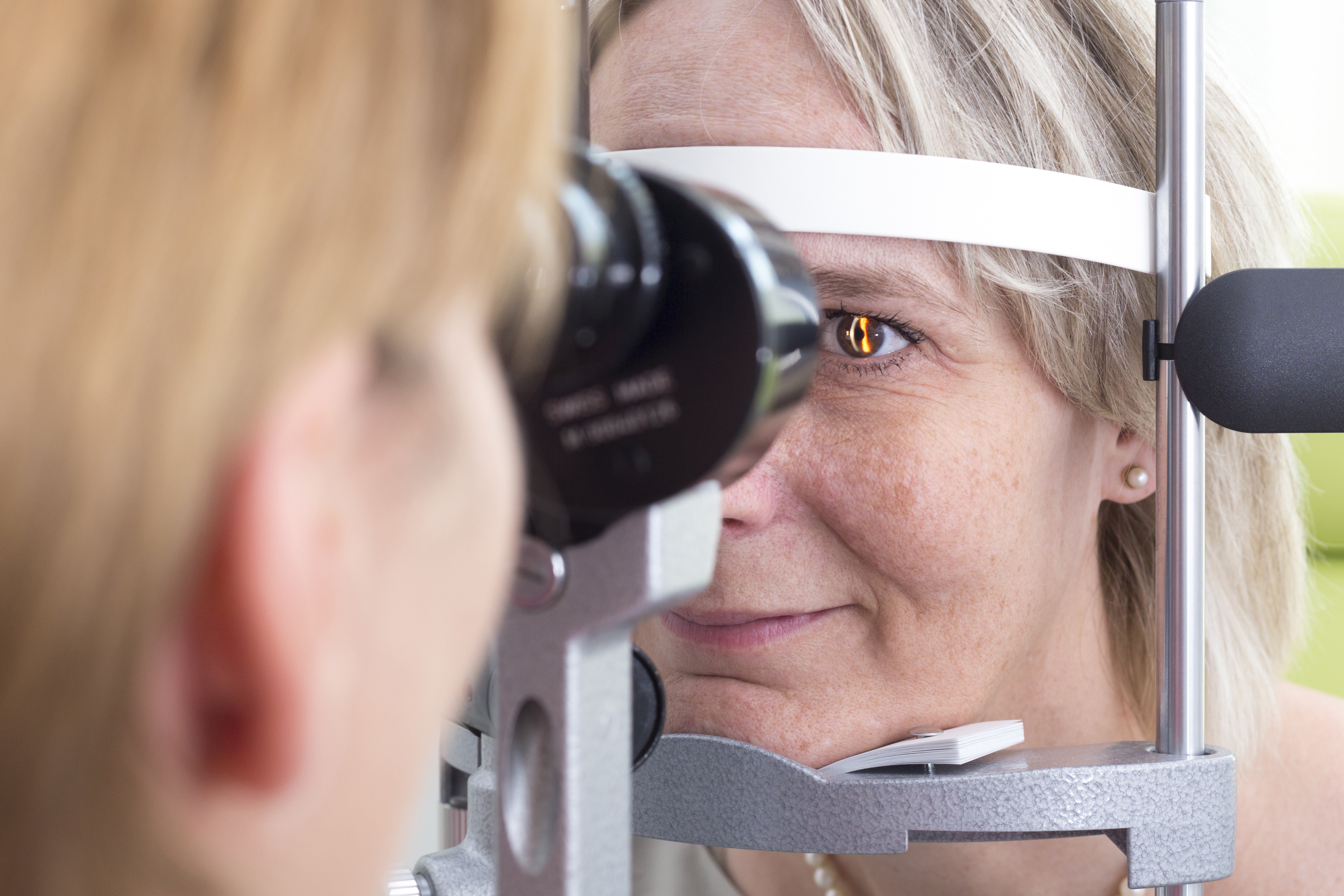 A diabetic eye exam to look at the connection between diabetes and vision