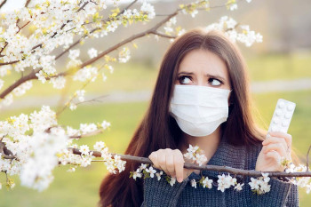 Taking allergy tablets for immunotherapy