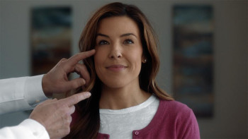 A woman prepares for BOTOX