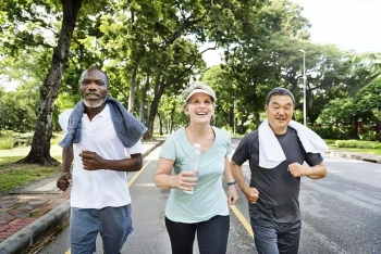 People running after cataract surgery