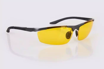 Yellow-tinted glasses